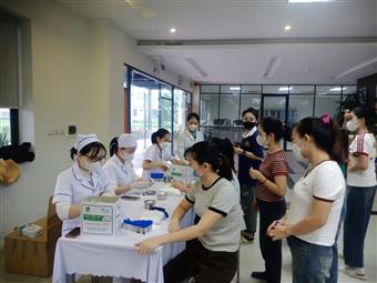 BỆNH VIỆN ĐÔNG ÂU TỔ CHỨC KHÁM SỨC KHỎE ĐỊNH KỲ CHO CÔNG TY MINH TRÍ VINH